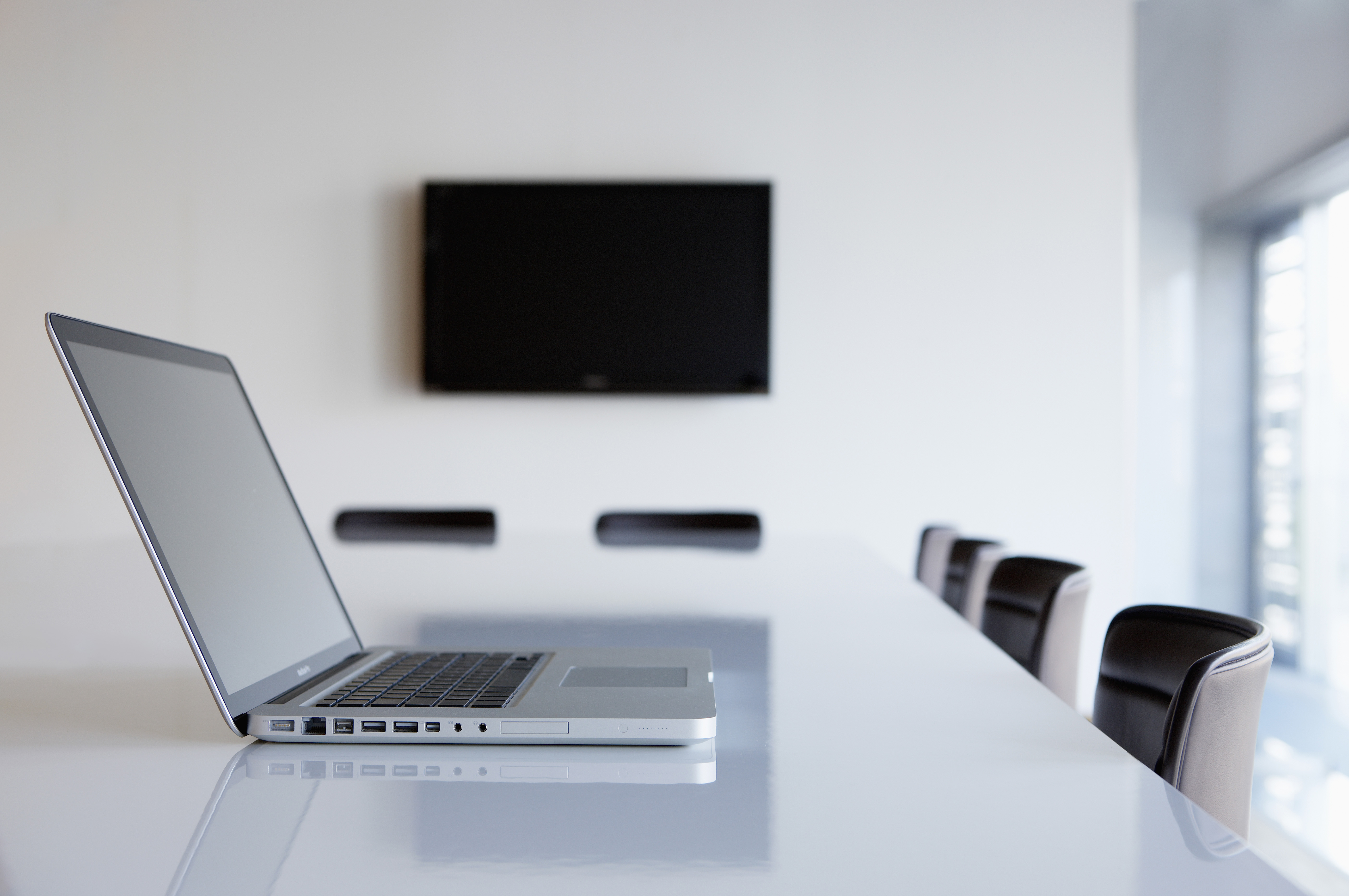 4 Tipps für die perfekte Meetingraum-Ausstattung für Videokonferenzen